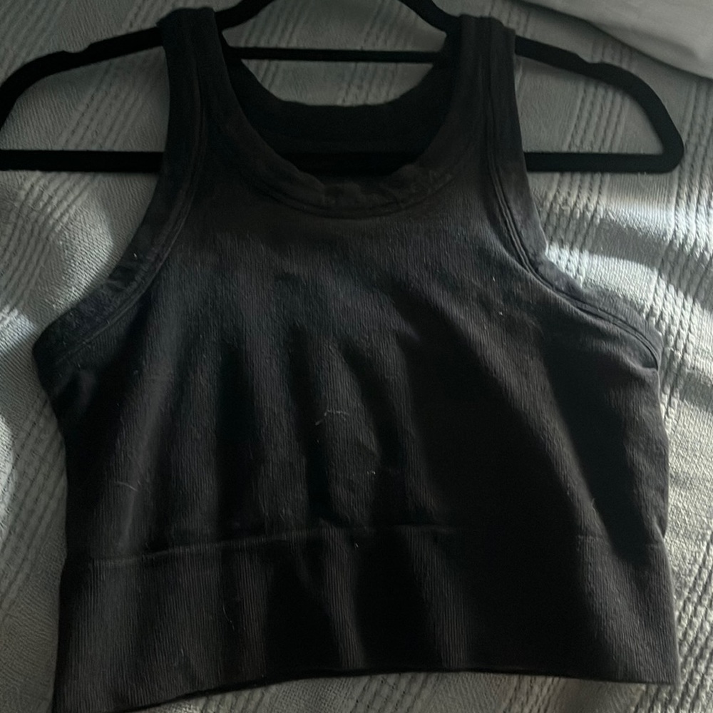 alo Racerback cropped tank black size Large